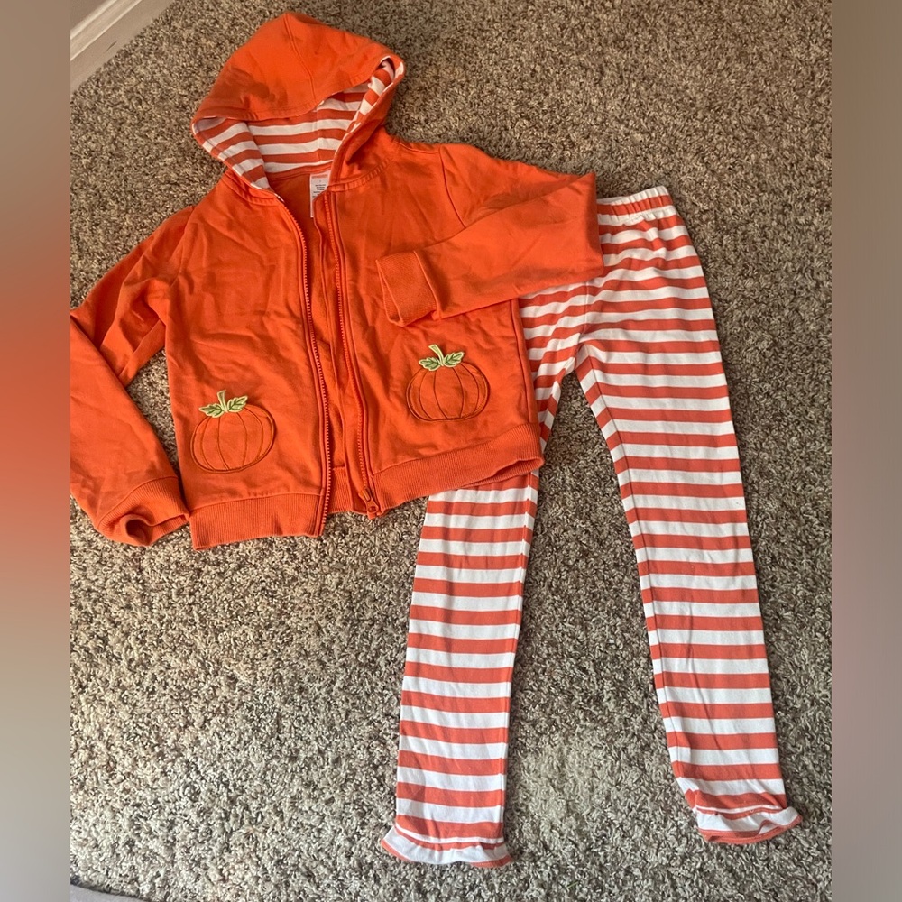 Gymboree pumpkin Halloween set with matching striped leggings size 7, 6 pants